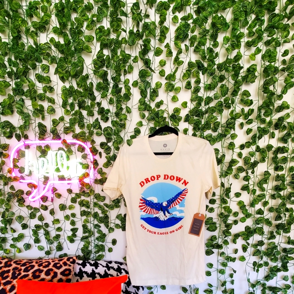 NWT DUVIN American Flag eagle tee